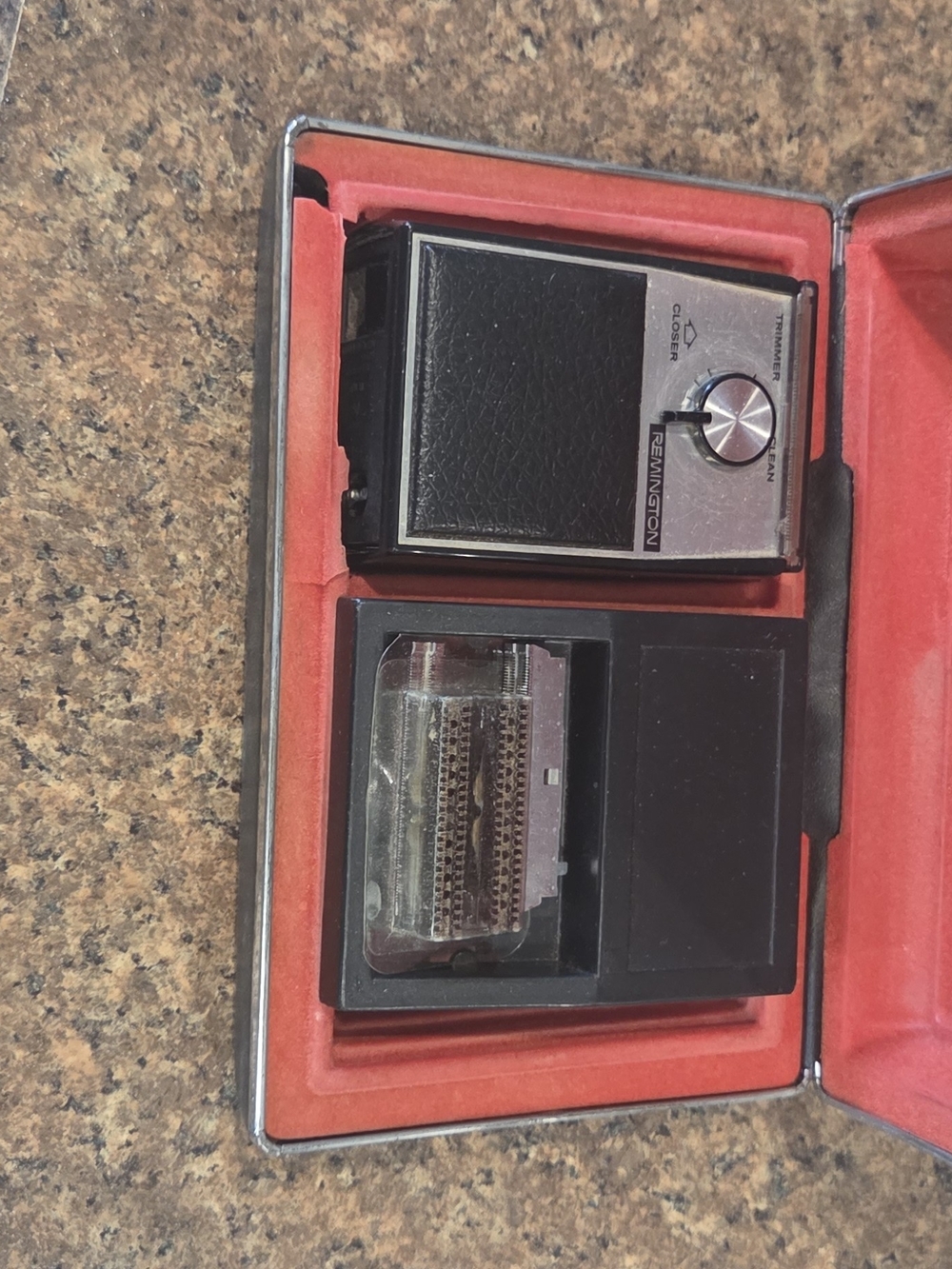 Vintage Remington Black and Silver Retro Electric Shaver